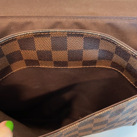 Louis Vuitton IMMACULATE and RARE Damier Ebene Crossbody Bag - Picture 11 of 14